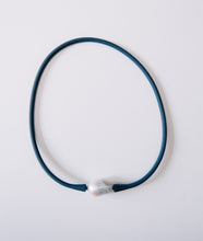 Load image into Gallery viewer, The Allie Athletic Choker Black
